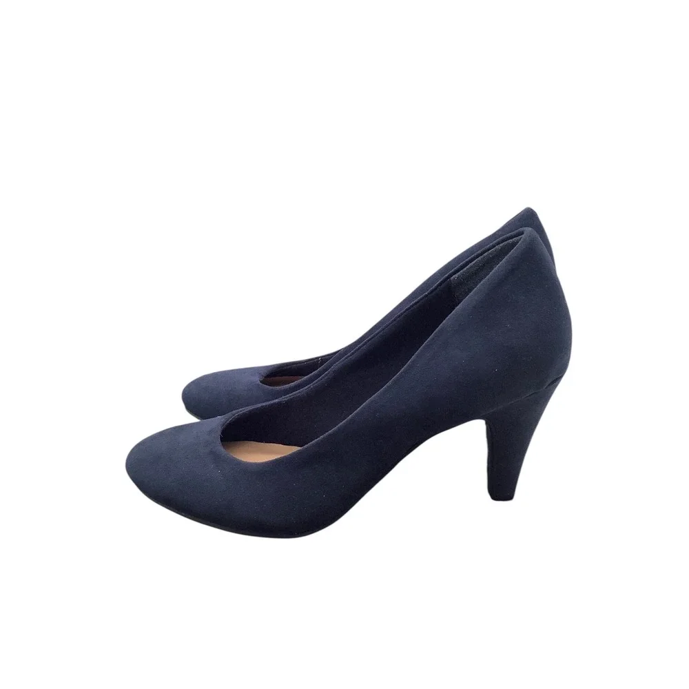 American Rag AFELIX Navy Blue Round Toe Pumps Womens Size 6M Faux Suede Heels